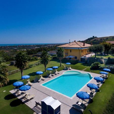 Il Giardino Sul Mare Bed & Breakfast Martinsicuro Dış mekan fotoğraf